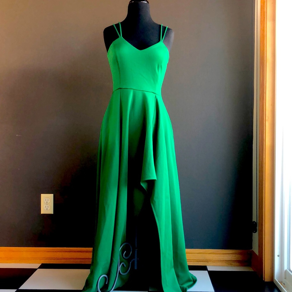 elegant,modern dress